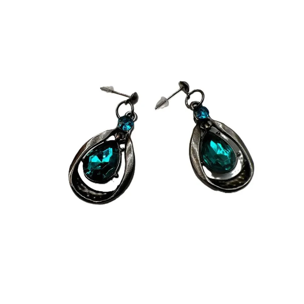 NEW Blue Crystal Silver Tone Drop Earrings Necklace Set - Picture 15 of 15